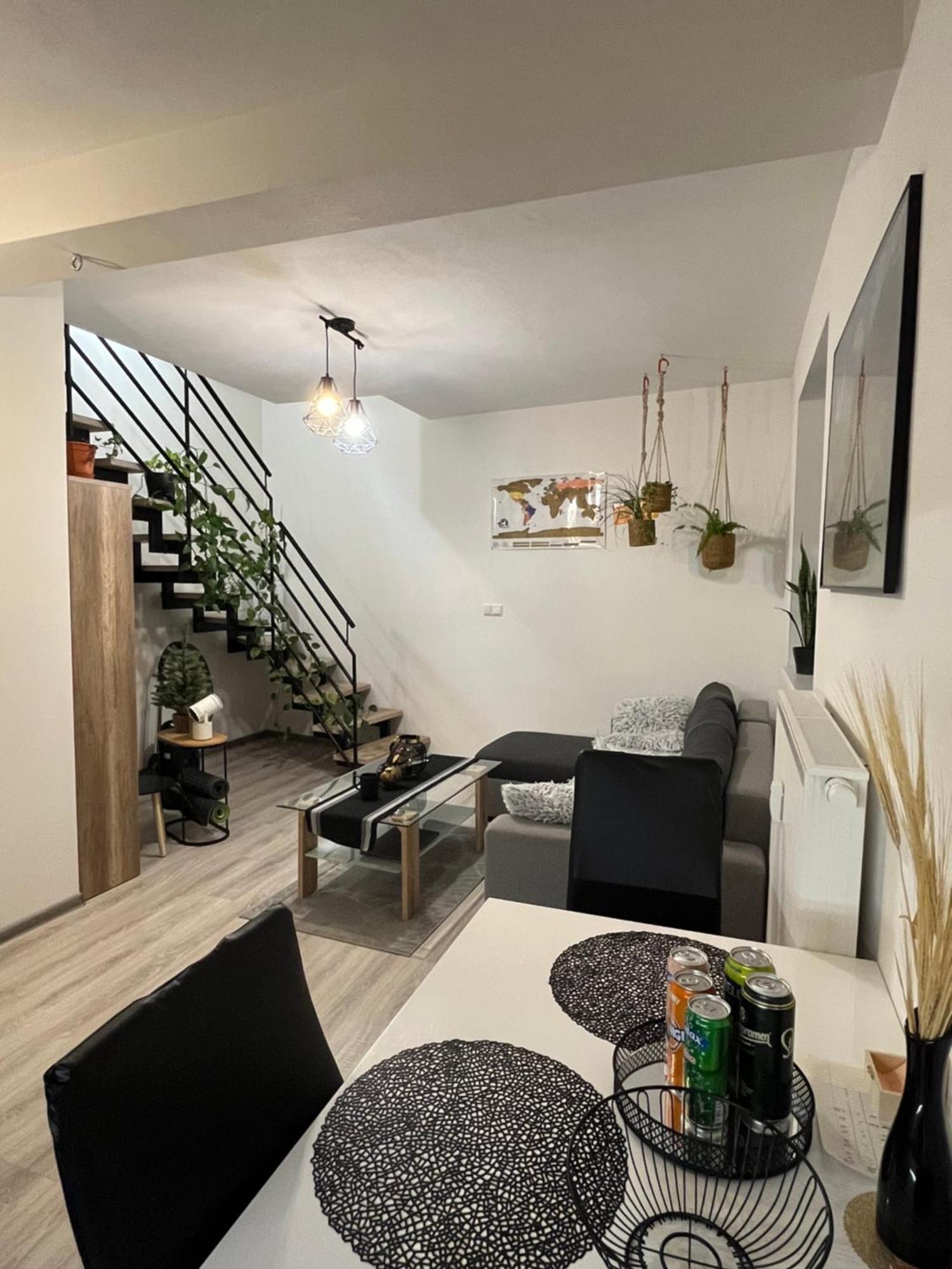 Kysucke Nove Mesto Tranquille Inn Apartment מראה חיצוני תמונה